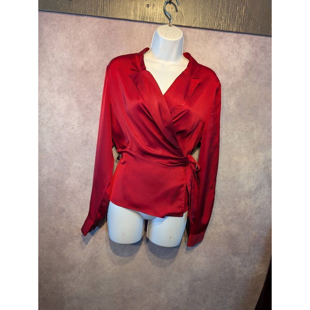 Covington poly red wrap blouse size xl